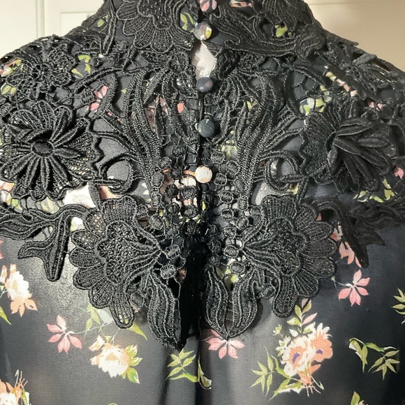 Zara Woman Premium Denim Collection Sheer Floral Black Lace Trim Blouse Size L - Picture 3 of 7